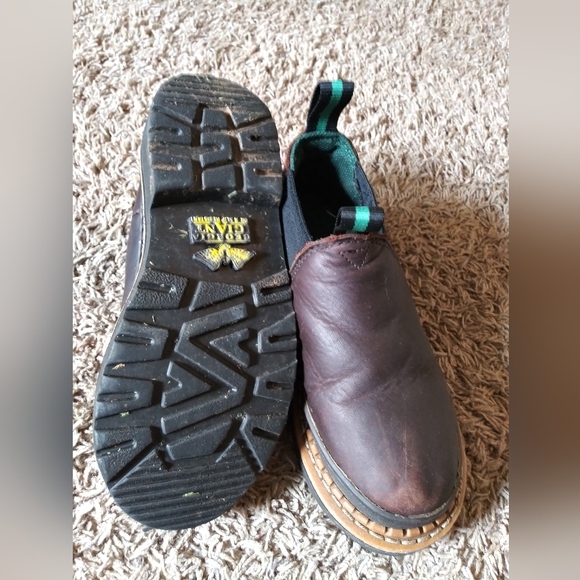 Youth Romeos - Picture 2 of 2